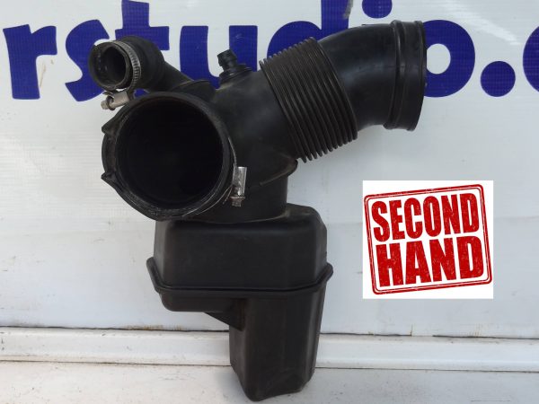 TUBO DE ADMISSAO DE AR BMW 5 SERIES E60 / Air Intake Hose E60